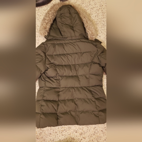 Lauren Ralph Lauren rain coat - Picture 3 of 7